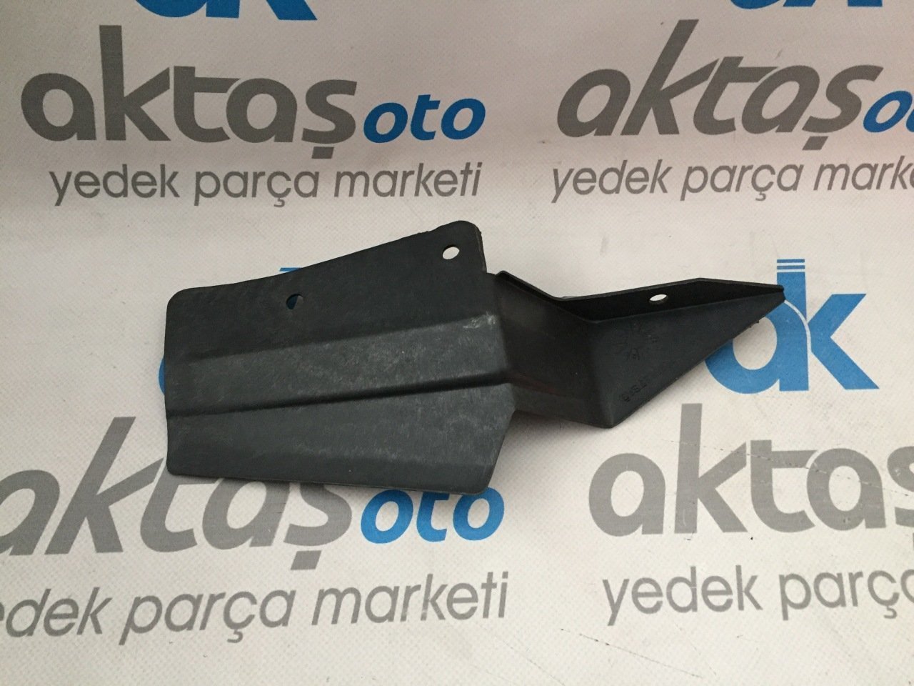 Far Yan Plastiği Sağ Doğan Kartal Şahin