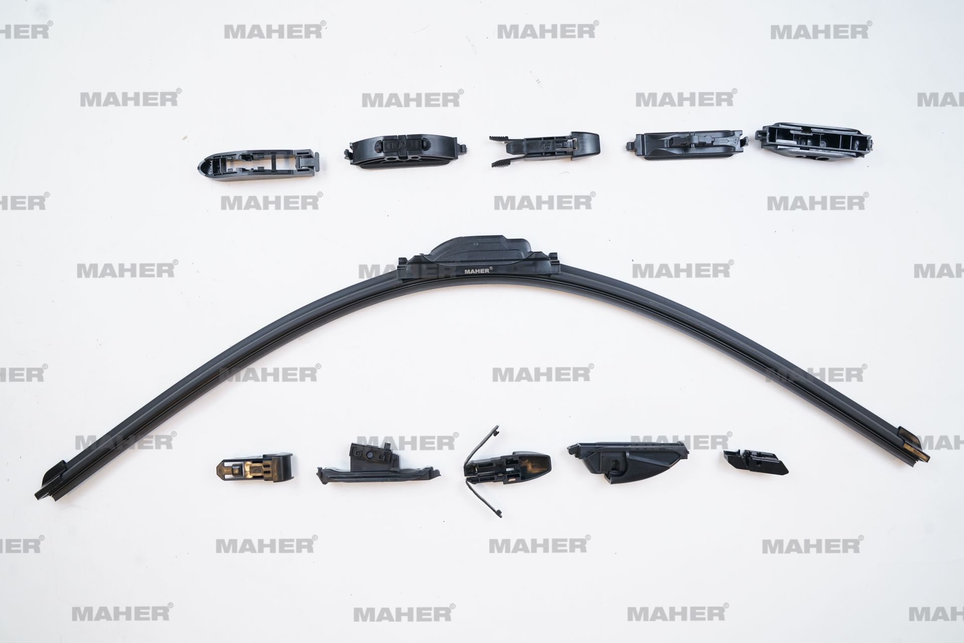 Silecek Süpürgesi Muz Tip Üniversal 16 Aparatlı 28'' (700Mm) 29979