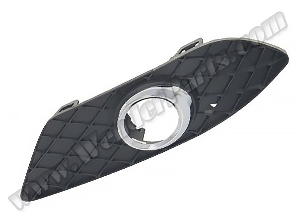 Tampon Izgarası W204 Ön Sol (Kapalı) 2011-14 - 2048803824