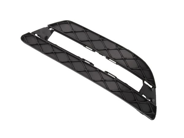 Tampon Izgarası W204 Ön Sol (Kapalı) 2011-14 - 2048803224P1