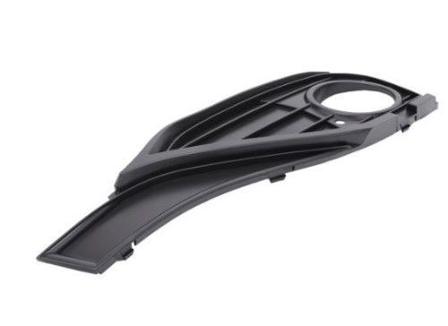 SİS FAR ÇERÇEVESİ F32/33/36 SAĞ  -SPORT- (KAPALI)