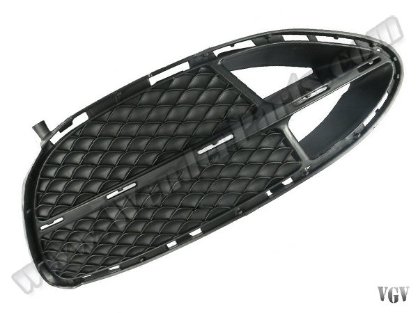 Tampon Izgarası W212 Ön Sağ (Kısm.Açık) -Cls/Avg/Elg- 2013-15 - 2128852022