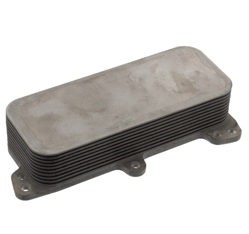 VW T5 2,5 YAĞ SOĞUTUCU 070117021D