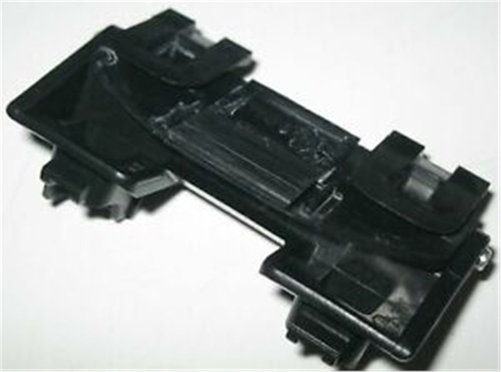 BENZİN DEPO KAPAK MENTEŞESİ E39/E38/E53 BMW 51171970450