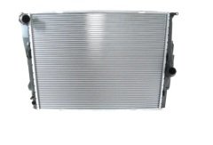 RADYATÖR BMW MANUEL E81 E87 E88 E90 E91 E92 E93 E84 E89 1 SERİSİ 1 SERİSİ CABRİO 3 SERİSİ X1 Z4 2005-2012 17117559273