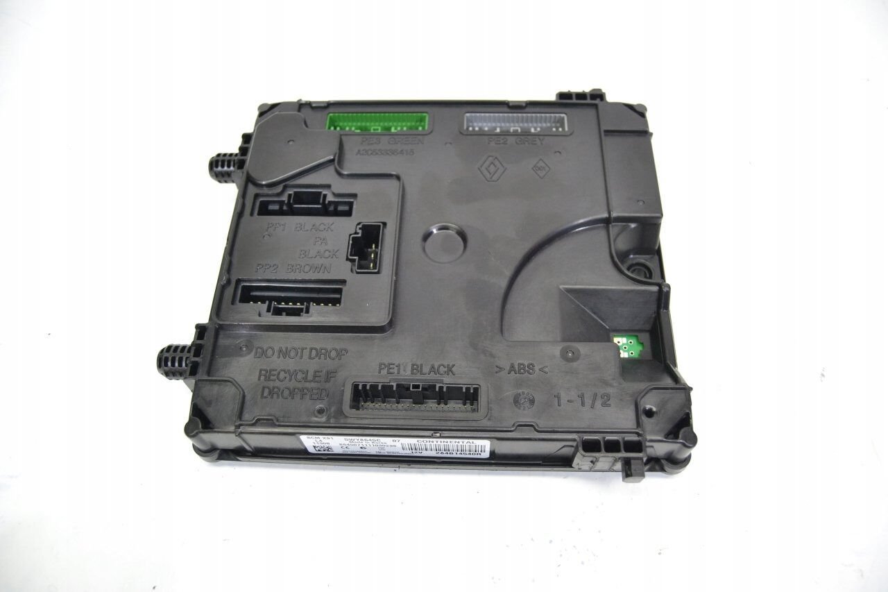 AKÜ UCH BEYNİ (ARAÇ İÇİ KONTROL ÜNİTESİ) 284B14540R LAGUNA III
