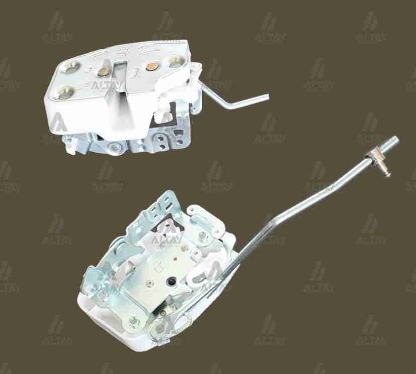 Kilit Kapı Cıvıc  96-01 Sedan Ön Sağ 72110S04A01