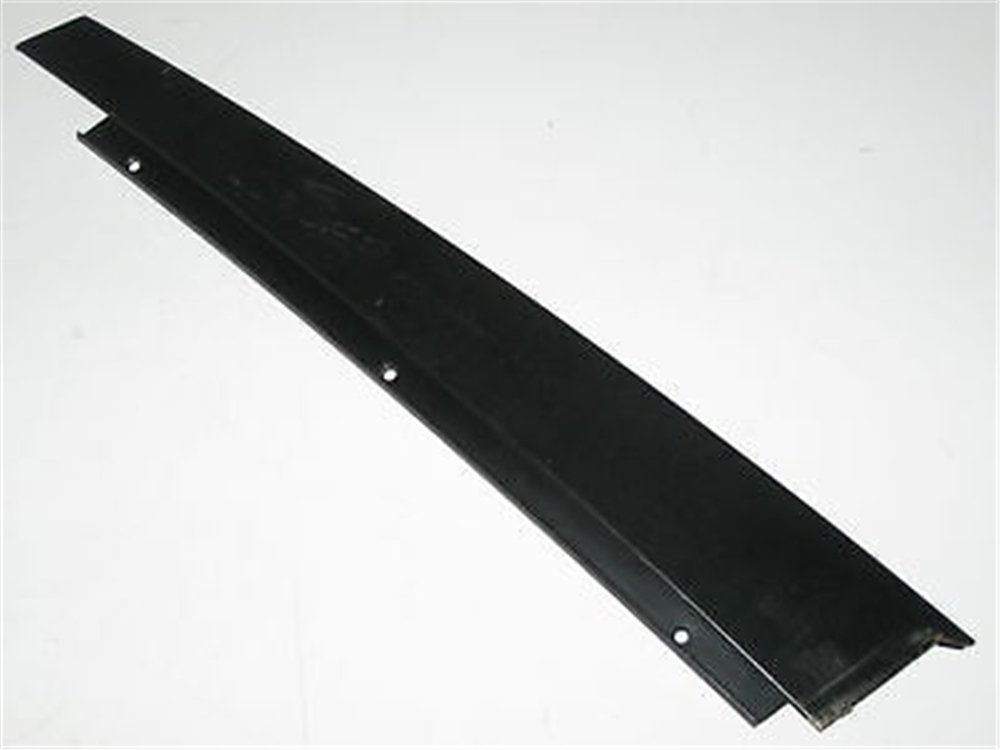 KAPI DİREK KAPLAMASI E34 R ARKA BMW 51348181372
