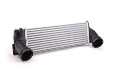 TURBO RADYATÖRÜ BMW E70 F15 E71 F16 X5 X6 2011- 17517809321