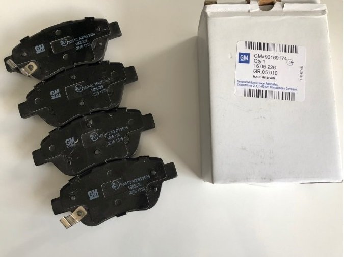 Fren Balatası Ön Corsa D Adam Z12Xep A12Xer Z14Xep A14Xer A13Dtc Z13Dtj Küçük Tıp 257 Mm Dıskler Içın 93169254 93191698 93189815 1605359 1605153 16052 1605226