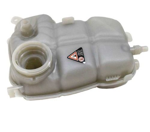 RADYATÖR YEDEK SU DEPOSU W177