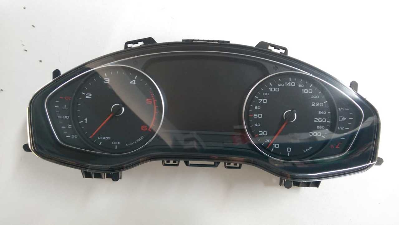 A4 Kilometre Saati 8W5920782 8W5920781A