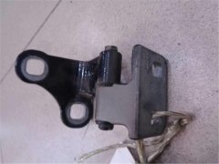 KAPI MENTEŞESİ ÖN ÜST/R VOGUE LAND ROVER LR018179