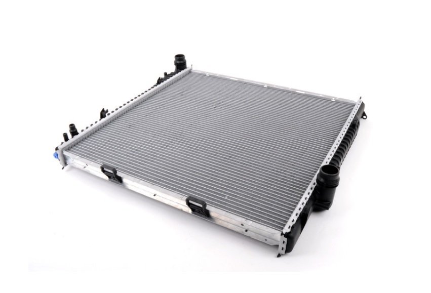 RADYATÖR BMW E53 X5 2002-2009 17107544668