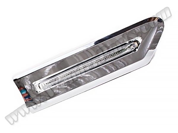 Çamurluk Sinyali F01 Sağ; (Beyaz) Krom Çerçeveli 2008-12 - 63137203372