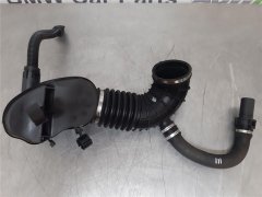 TEMİZ HAVA BORUSU BMW 13718513961