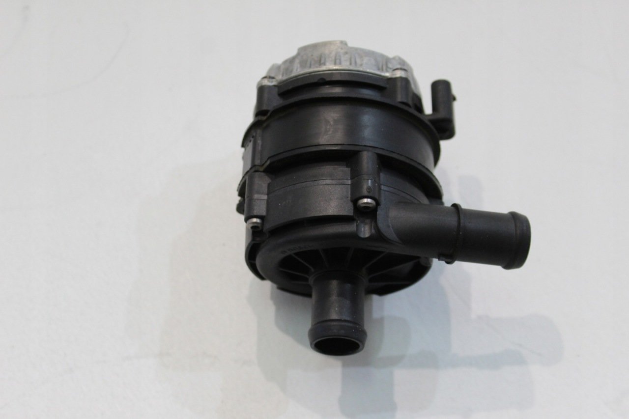 Vw Arteon Passat Cc Q2 Q3 Superb T6 2.0Tdı Ek Su Pompası 04L965567A 04L965567A