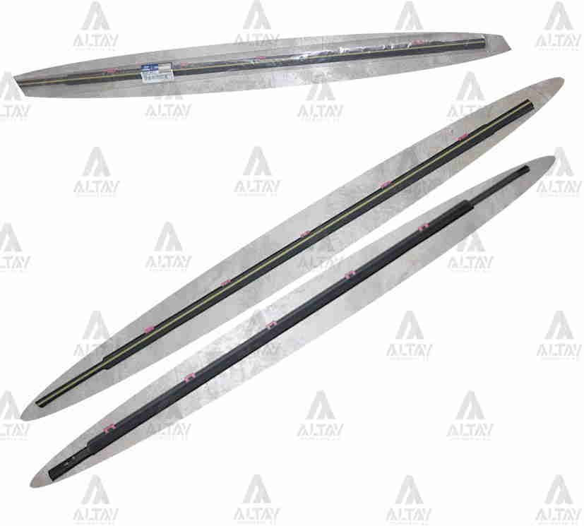 Cam Sıyırıcı Elantra 14-16 Ön Kapı Dış Sağ (Krom) 822203X510