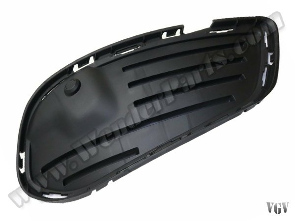 Tampon Izgara Kapağı W205 Ön İç Sağ -AMG- - 2058854123