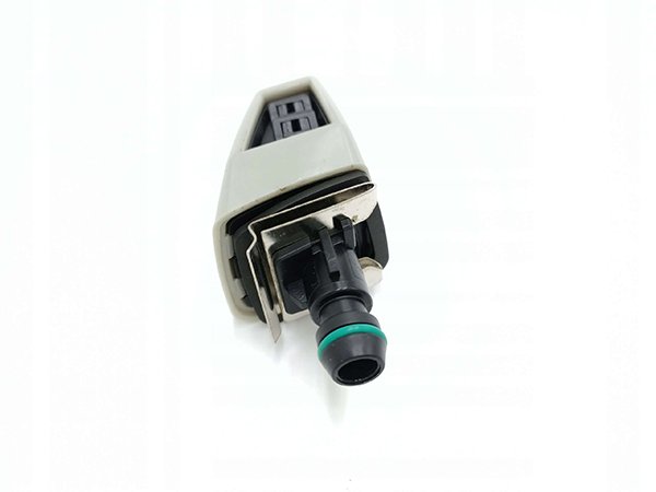 Far Fıskiye Memesi X3:E83 Sol - 51133411429