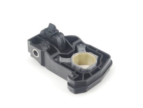 RADYATÖR BRAKETİ F10+LCI F01+LCI ALT SAĞ