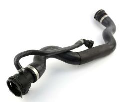 RADYATÖR ÜST HORTUMU 316/320/X1 320 d N47 D20 A - N47 D20 C 17124736985 17128511623
17124736985
