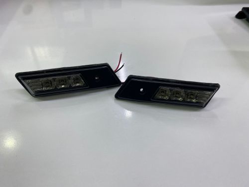 ÇAMURLUK SİNYALİ E30 KRİSTAL FÜME LETLİ