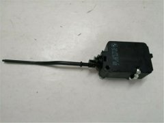 MERKEZİ KİLİT MOTORU BMW YAKIT DEPOSU E83 67116987634
