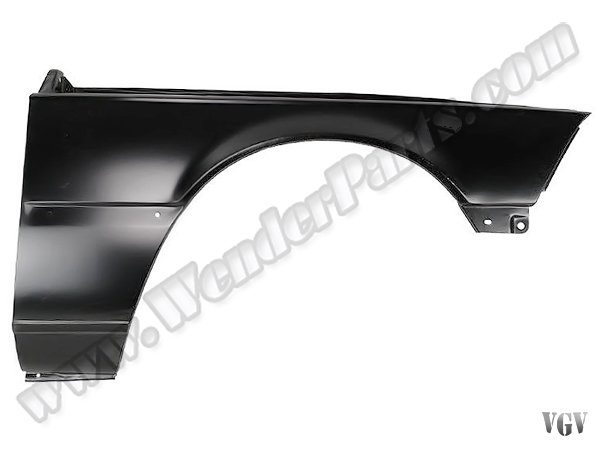 Çamurluk E21 Ön Sağ (Deliksiz; Sac) 1976-83 - 41351846696S