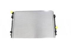 Su Radyatoru Mekanık Su Radyatörü Golf7-A3-Leon Cjza-Cjzb-Clhb-Crkb-Crka 1,2 Tsi-1,6 Tdi 13- 8Mk376901404 (650X322X23 Mm) 5Q0121251Ec 5Q0121251EB