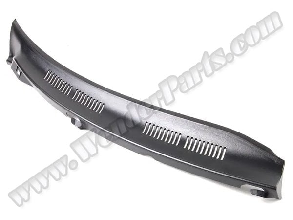 Cam Alt Izgarası W210 Ön Sağ - 2108311058