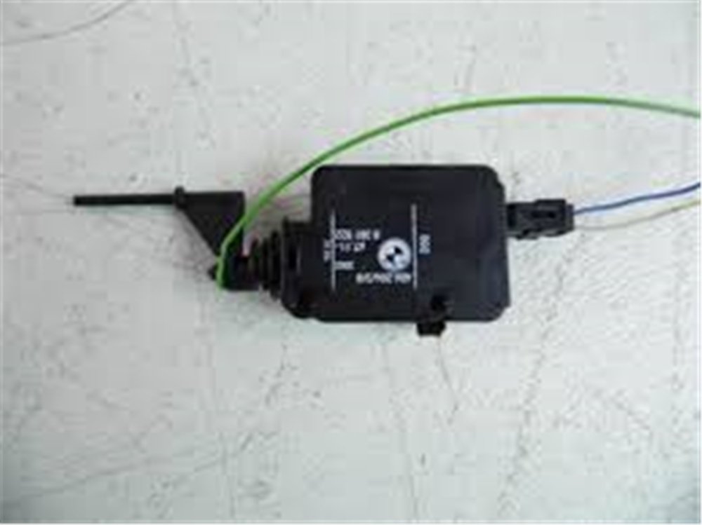 MERKEZİ KİLİT MOTORU BMW YAKIT DEPOSU E65,E66 67116987624