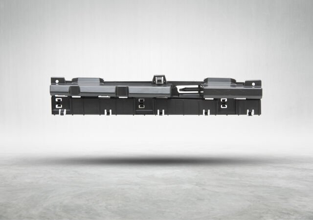 Marşpiye Braketi F34+LCI F32+LCI F36+LCI Ön İç Sağ