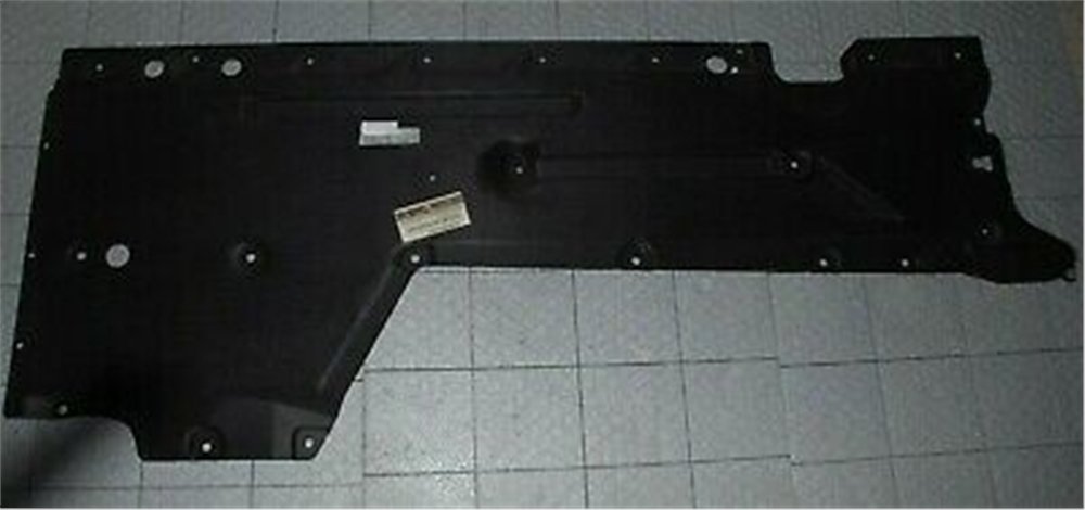 TABAN ALT BAKALİTİ F20/F30/R BMW 51757241834