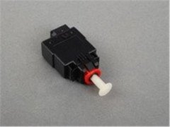 FREN PEDAL MÜŞÜRÜ BMW 2 FİŞLİ E30,E36,E34 M10,M20,M21,M40,M42,M43,M44,M50,M51,M52 61318360420