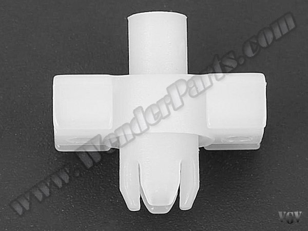 Marşpiye Kaplama Klipsi W123 - 0009902192