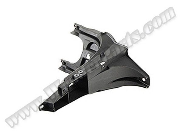 Çamurluk Braketi E70 E71 Ön İç Sağ 51657157984
