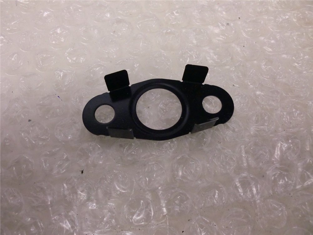 TURBO CONTASI ( YAĞ BORUSU ) LAND ROVER LR005537