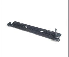 RADYATÖR BAKALİTİ F10+LCI ÜST17117645650