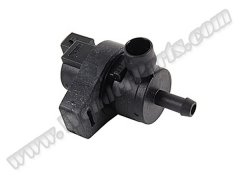 Yakıt Depo Havalandırma Valfi E39 E38 E46 E65 E53 - 13901433603