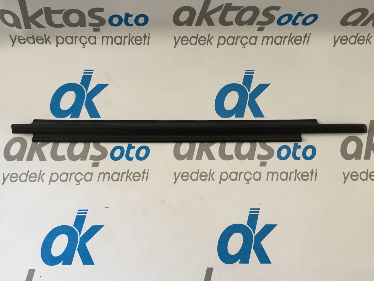 Cam Kenar Sıyırıcı Fitil TEMPRA TİPO Arka Sağ