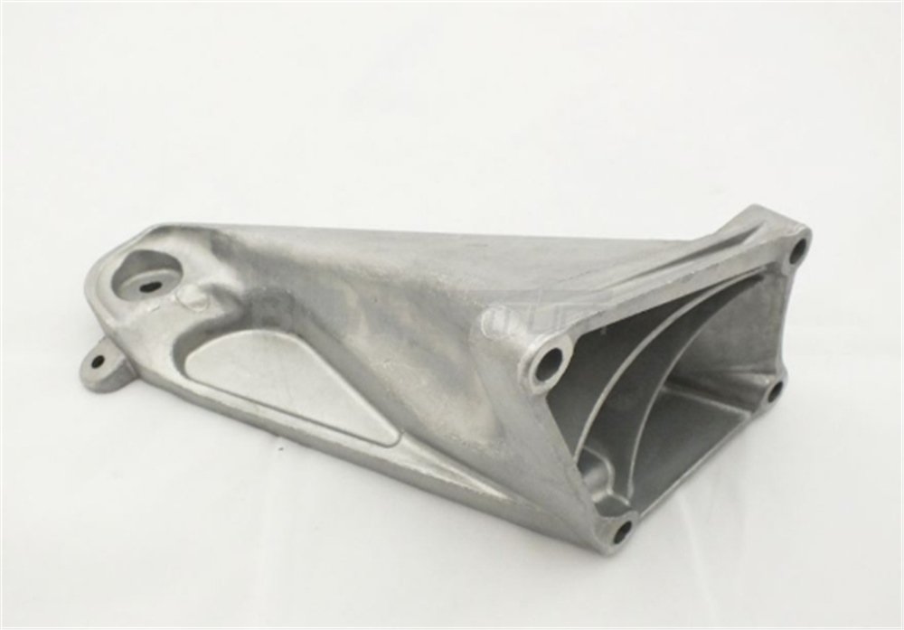 MOTOR KULAĞI SAĞ ALÜMİNYUM BMW E83 2.0 2005-2012 X3 22113418698