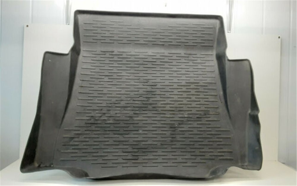 PASPAS BAGAJ LASTİK SİYAH BMW E87 51470392245