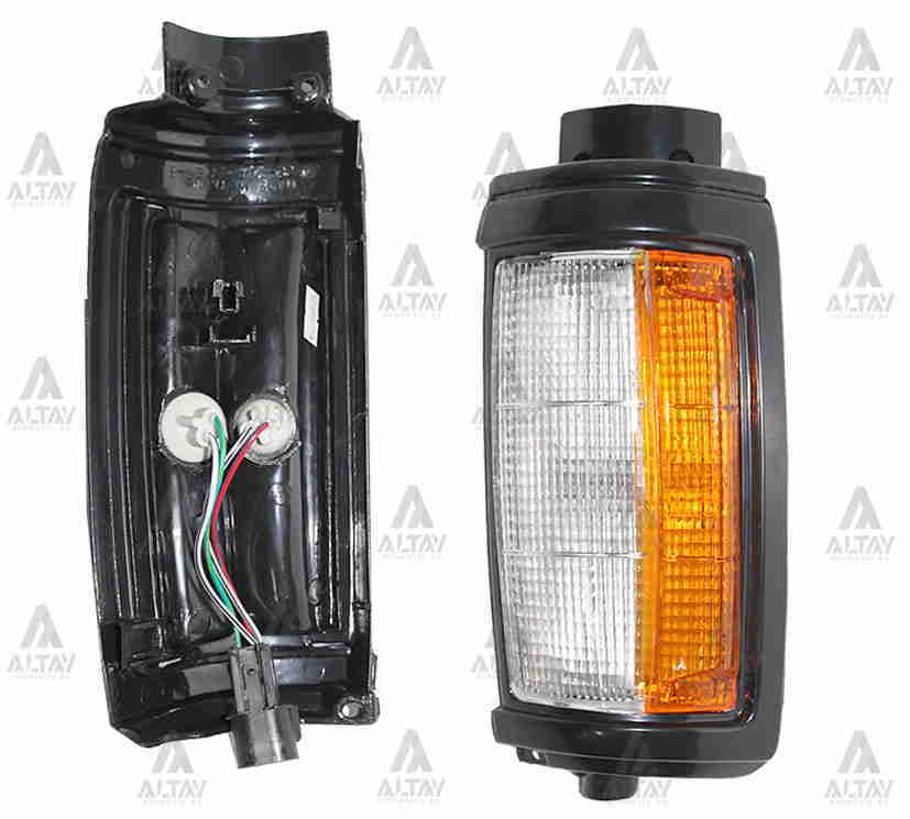 Sinyal Lambası L-200  96-98 Siyah Duylu Sağ Mb527090