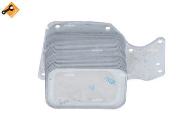BMW G20-G30-G11 MOTOR YAĞ RADYATÖRÜ 11428585625