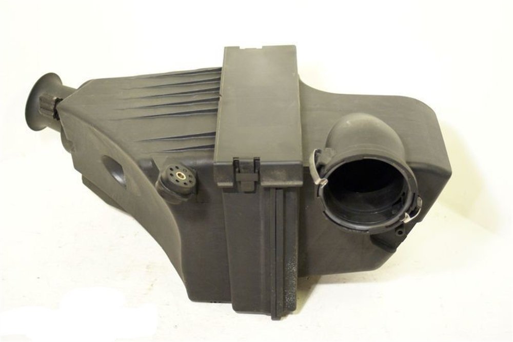 HAVA FİLTRE KABI E39/528 =>97 BMW 13711740067