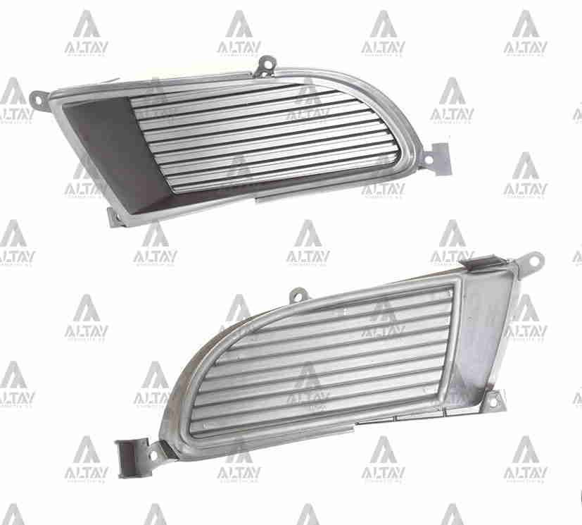 Sis Lamba Kapağı Lancer 03-06 Sağ (Sis Deliksiz) Siyah Mn150938