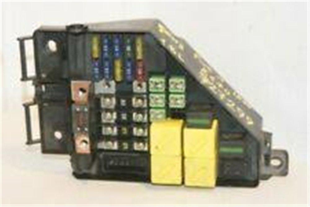 SİGORTA KUTUSU 2.5V6 FREEL. LAND ROVER YQE000260