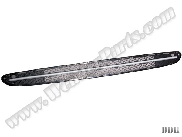 Tampon Izgarası W203 Ön Orta (Kapalı) Siyah -Avg- 2000-04 2038800405