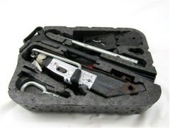 EŞYA KABI ARAÇ KRİKOSU BMW R55,R56,R57,R58,R59 71106778555
